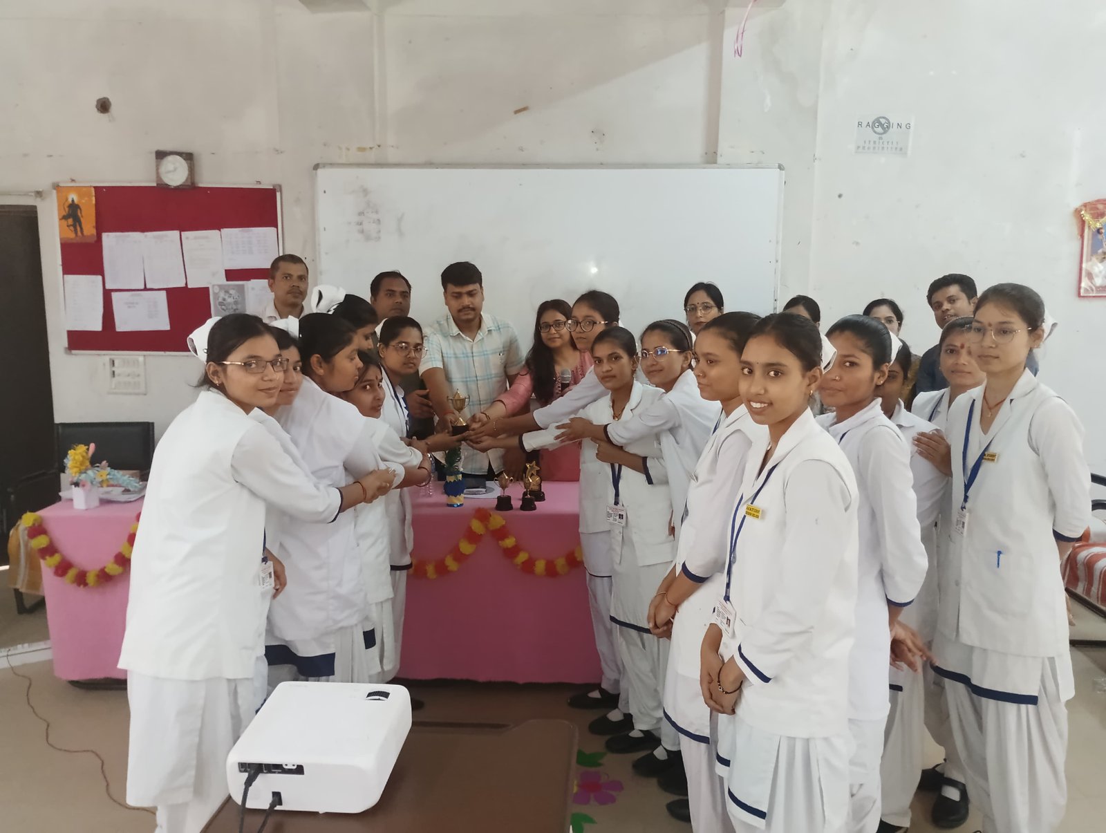Rashtriya Mashal | विश्व माहवारी स्वच्छता दिवस पर किशोरियों को किया गया...