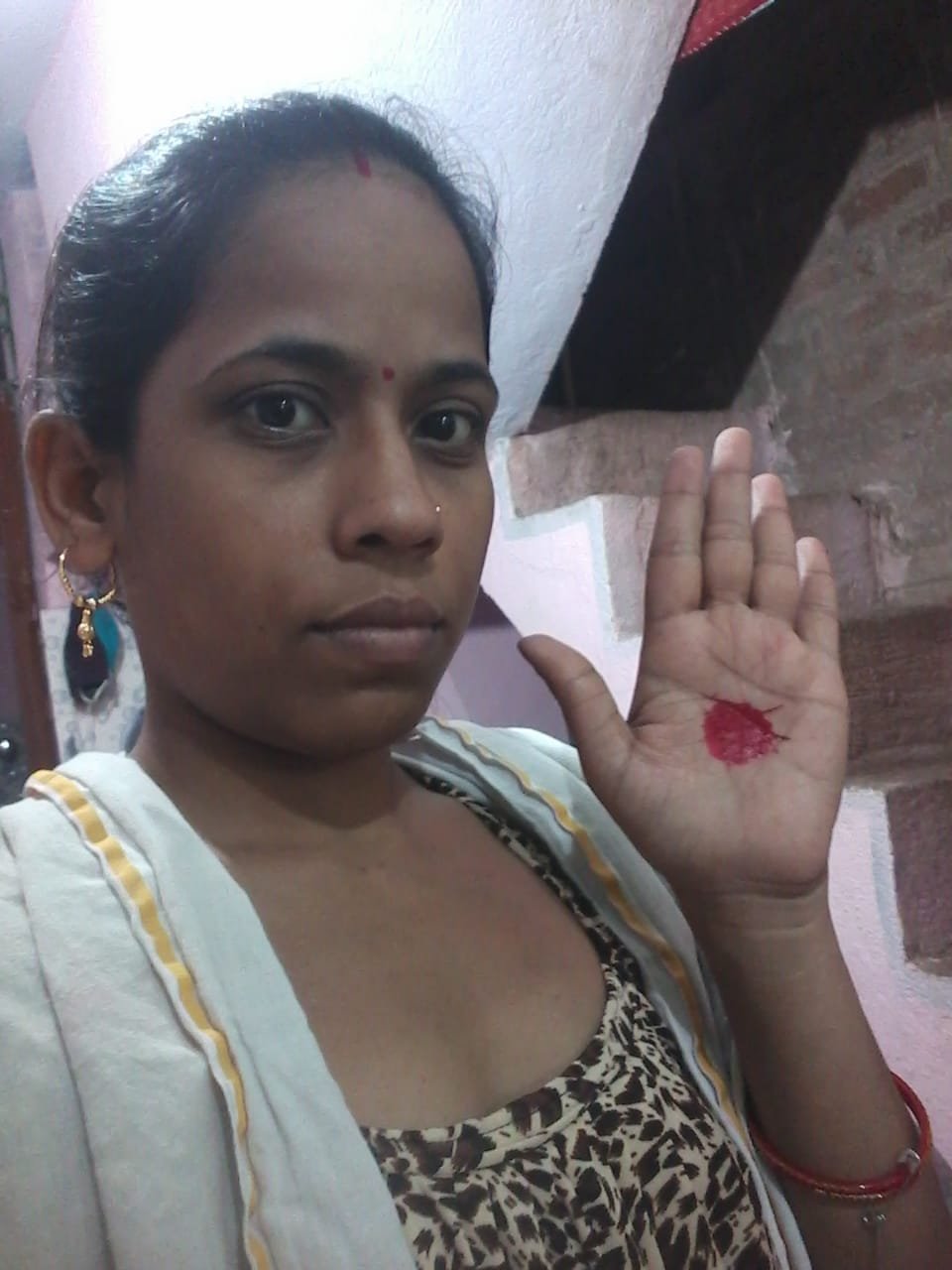 Rashtriya Mashal | युवाओं ने तोड़ी चुप्पी, हाथों पर रेड डॉट बनाकर माहवारी...