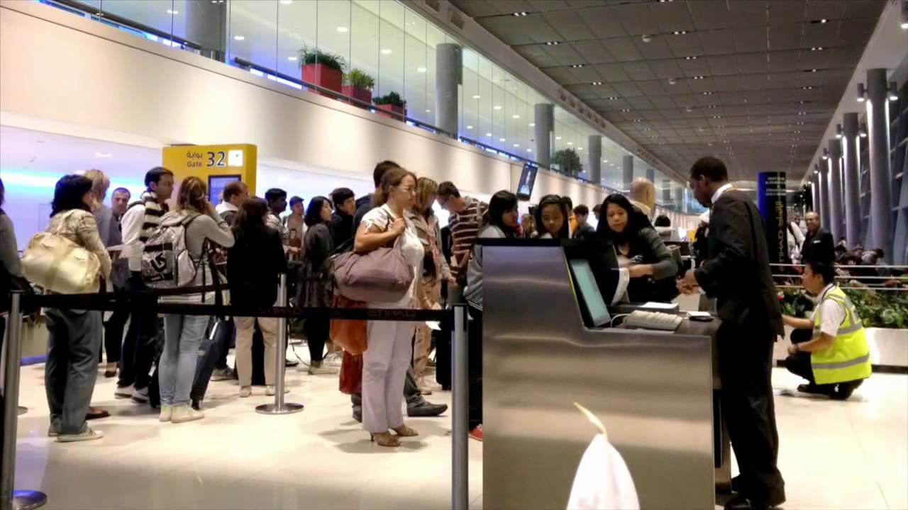 Rashtriya Mashal | लगातार सामने आ रही एयरलाइन घटनाओं से भारतीय हवाई अड्डों...